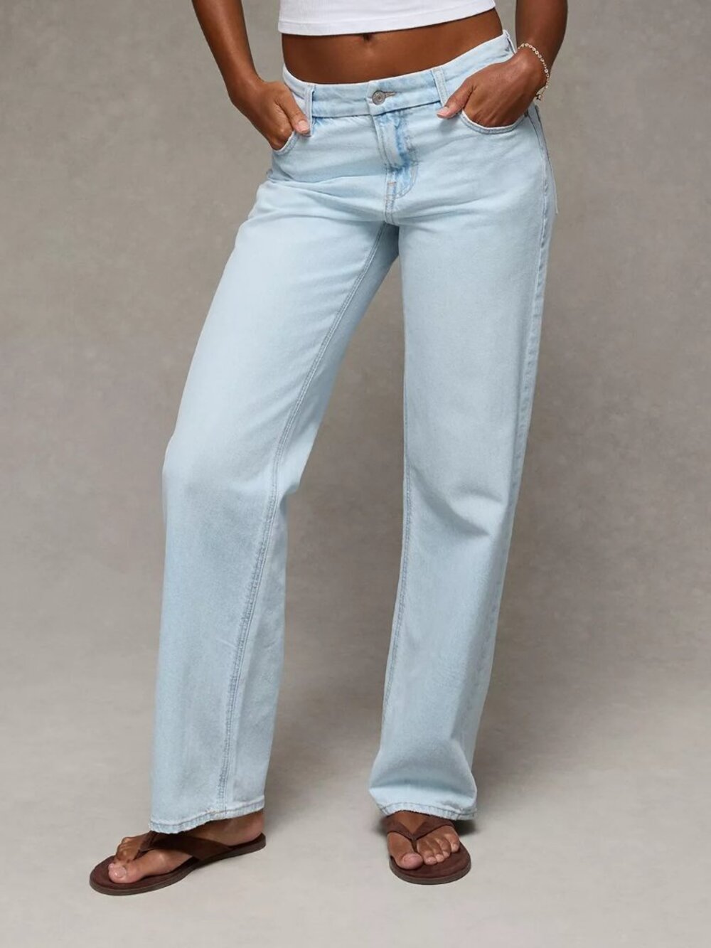 AMERICAN EAGLE Curvy Straight High-Rise Women's Jeans - Size 18 - NEW NWT